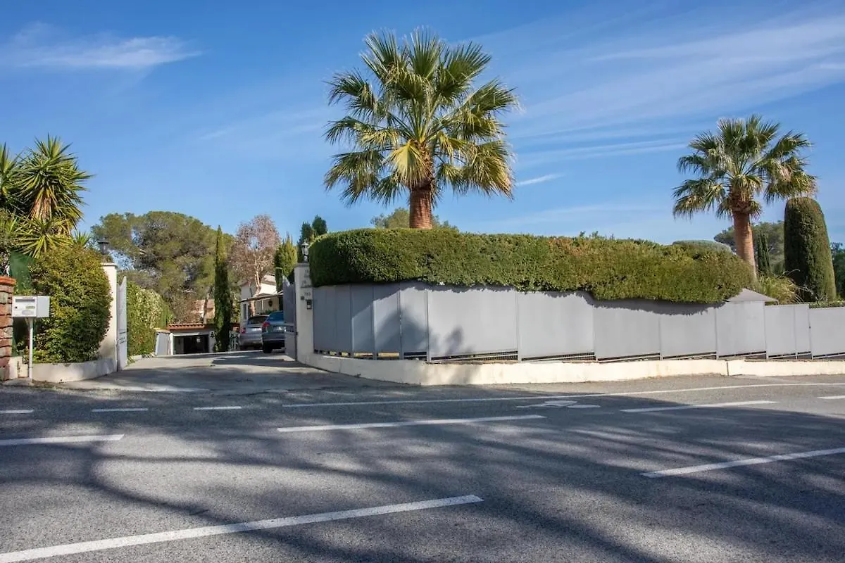 Jolie 60M2 - Proche Des Plages - 5 Min Centre Saint-Raphael  France