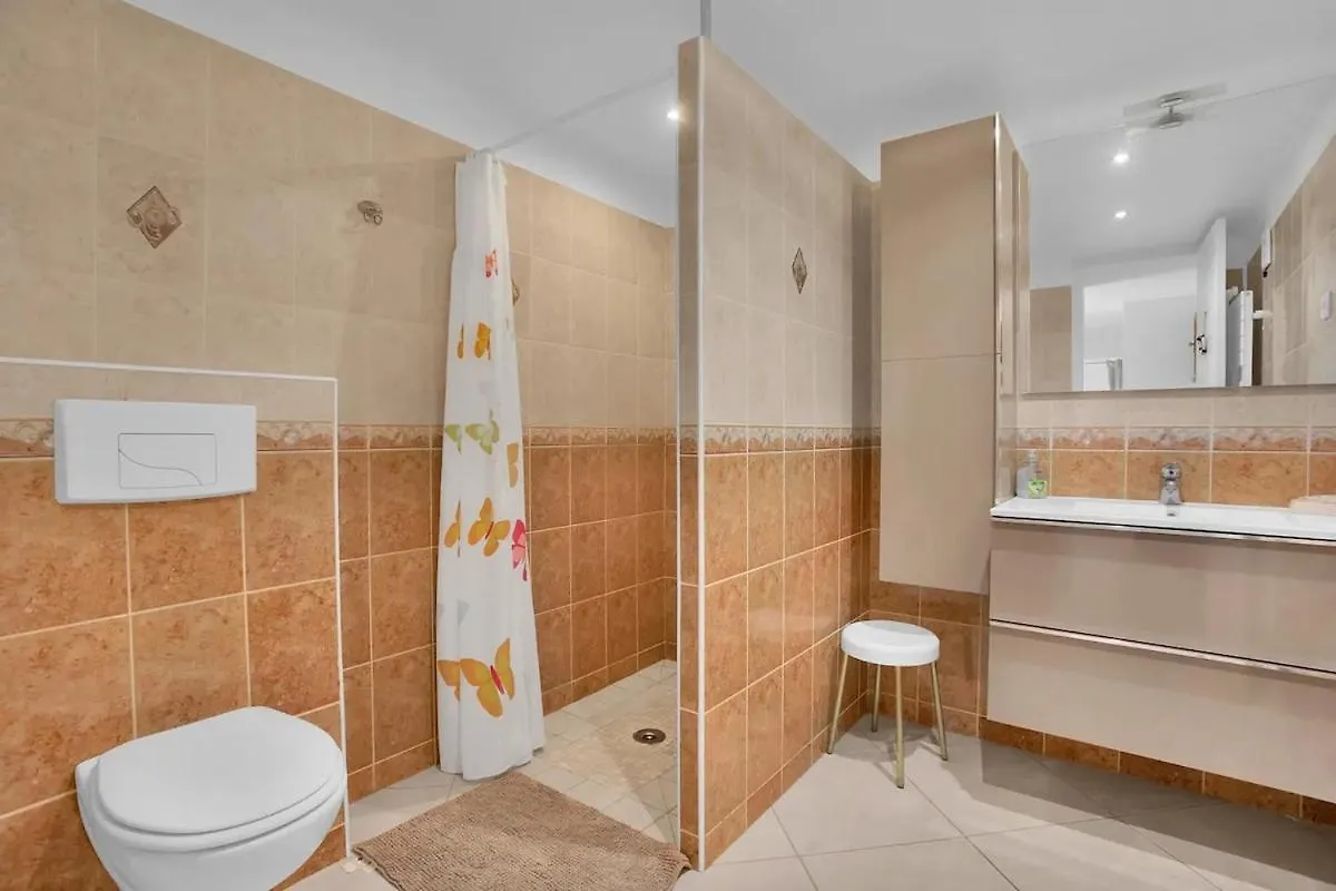 Jolie 60M2 - Proche Des Plages - 5 Min Centre Saint-Raphael  France